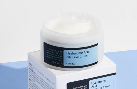 Moisturizer: Menghidrasi kulit agar tetap lembap