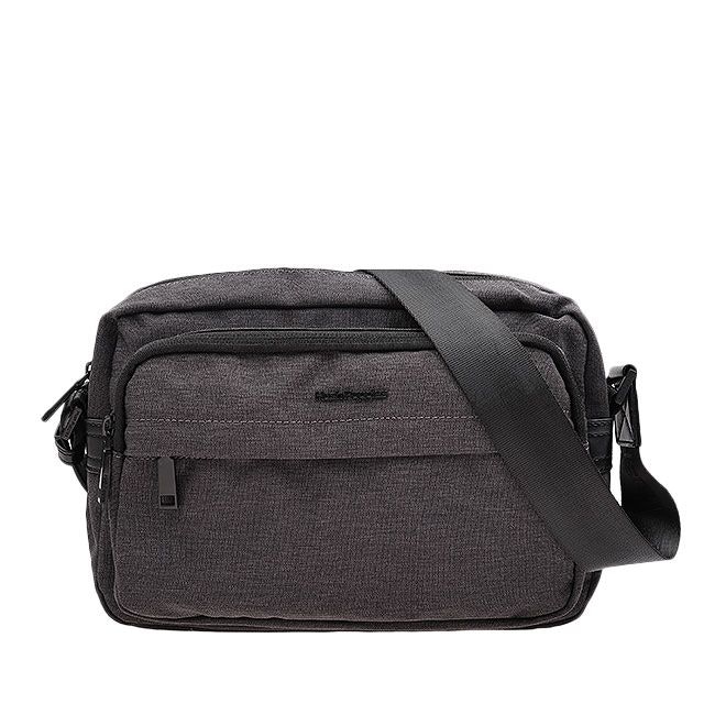 Sling bag: Desainnya trendi dan ideal untuk melengkapi gaya Anda