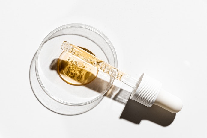 Kulit berminyak dan acne-prone: Pilih oil dengan asam linoleat yang tinggi