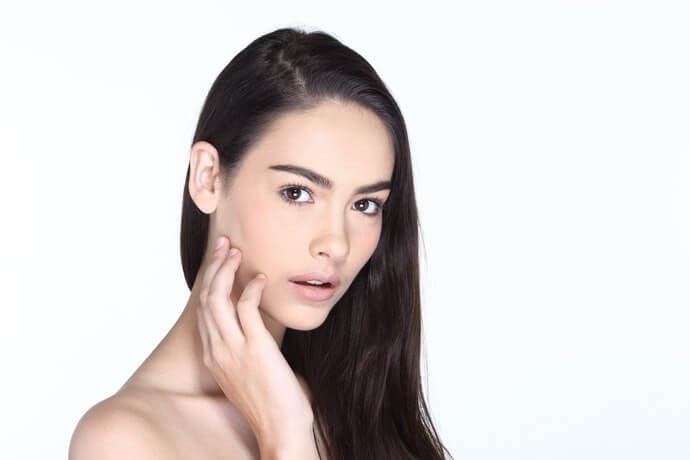Warna abu-abu, sesuai bagi Anda yang mempunyai warna rambut hitam pekat