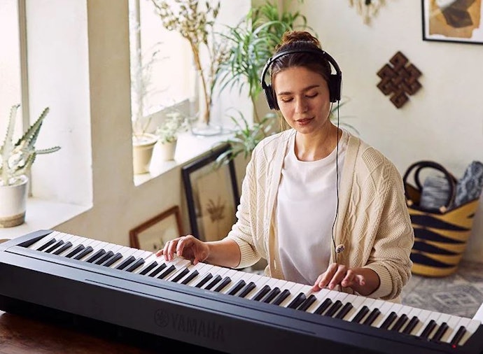 Fungsi tone color conversion: Bisa memainkan lagu yang sama dengan mood yang bervariasi