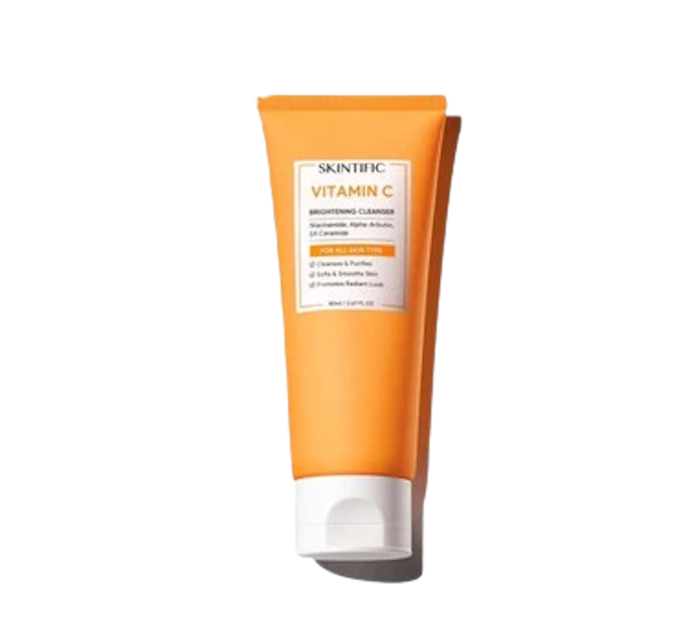 Untuk kulit kusam atau flek hitam, pertimbangkan Vitamin C Brightening Cleanser