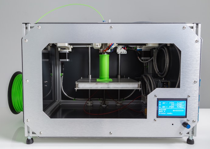 Agar makin mudah dioperasikan, pastikan keberadaan filament sensor dan panel LCD