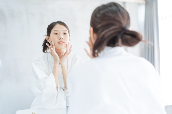 Sleeping mask, bisa dibawa tidur semalaman