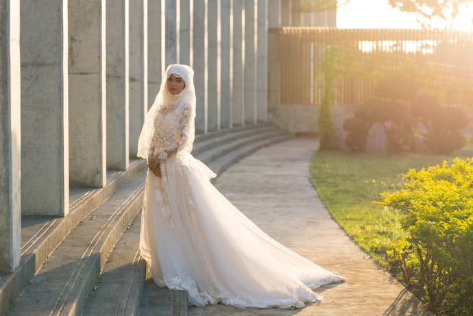 Ball gown, tampil glamor dengan sentuhan model gaun internasional