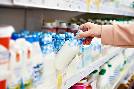 Low fat yogurt: Kandungan kaliumnya membantu menurunkan tekanan darah