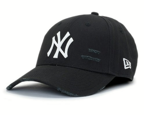 Namun, jika Anda ingin tampilan yang lebih rapi, topi baseball dengan structured crown seperti beberapa produk Brodo bisa dipertimbangkan