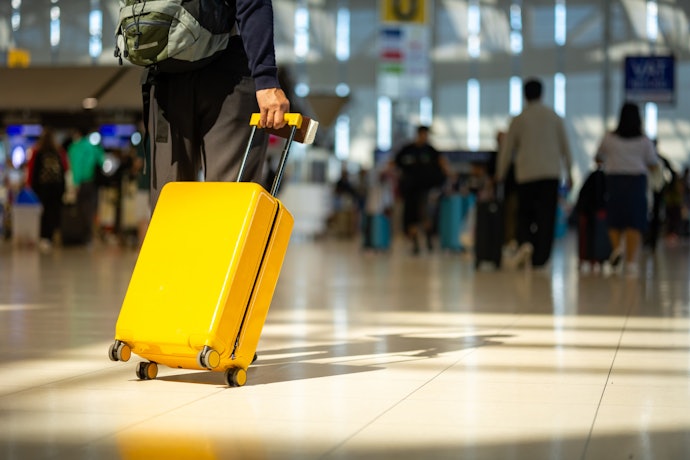 Hardcase: Memberi perlindungan lebih optimal dan mudah dibersihkan