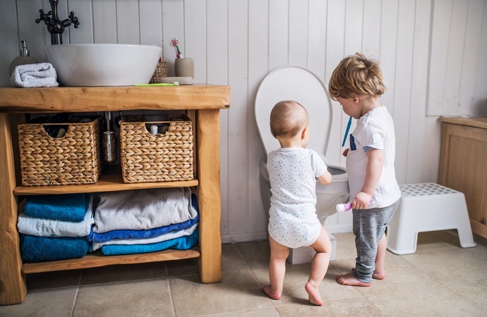 Toilet berdiri, khusus untuk anak laki-laki
