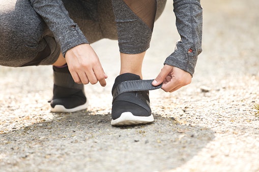 Velcro, lebih praktis digunakan
