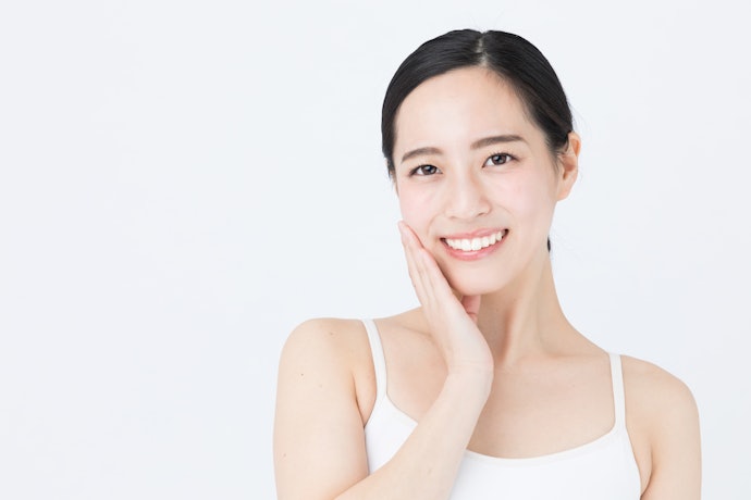 Untuk kulit kombinasi atau normal: Cari cushion dengan hasil akhir satin matte atau semi matte