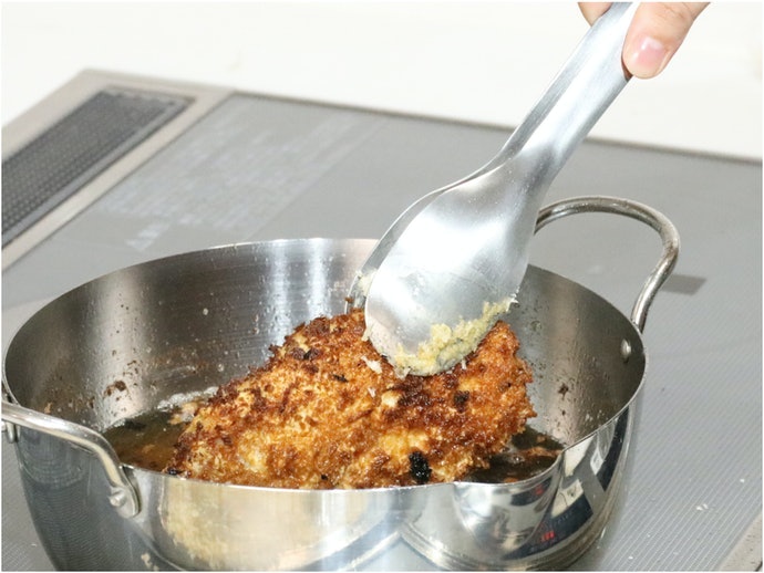 Stainless steel, tahan panas untuk beragam masakan goreng dan open fire