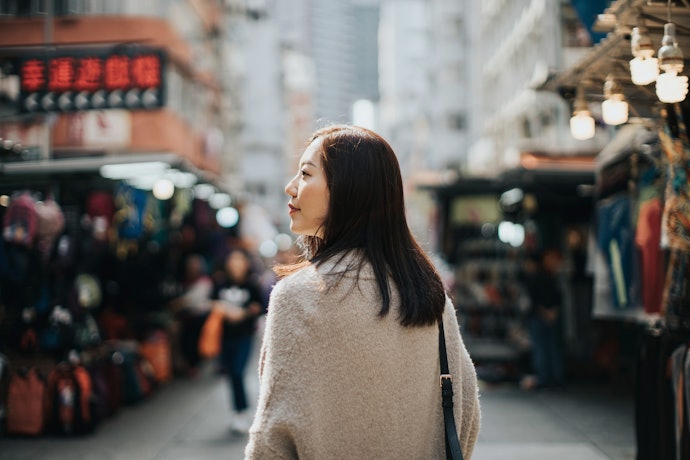 Focal length 14–35 mm, dapat menangkap area yang lebih luas