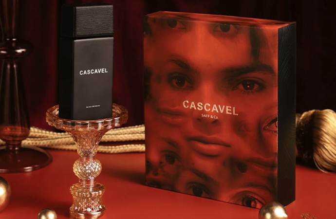 CASCAVEL: Memadukan aroma warm spicy dan woody yang anggun dan eksotis