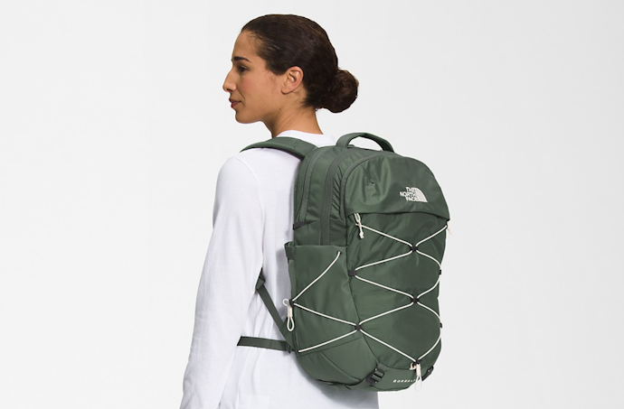 The North Face, merek klasik yang mudah digunakan oleh pria dan wanita