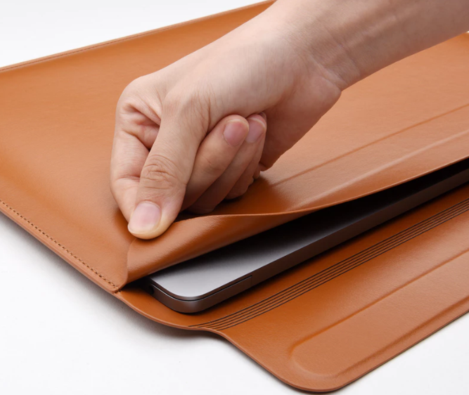 Sleeve, melindungi MacBook saat Anda bepergian