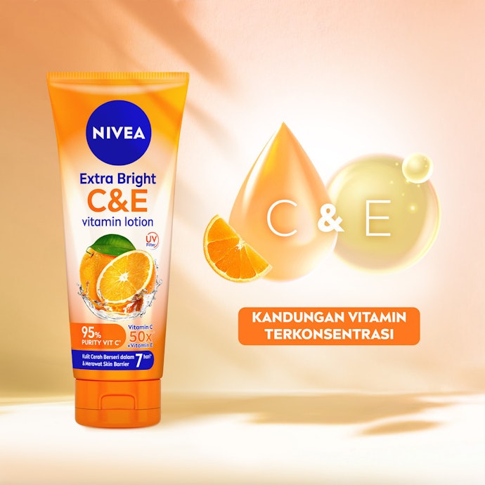 Kombinasi brightening agent, seperti niacinamide dan vitamin C, untuk meratakan warna kulit