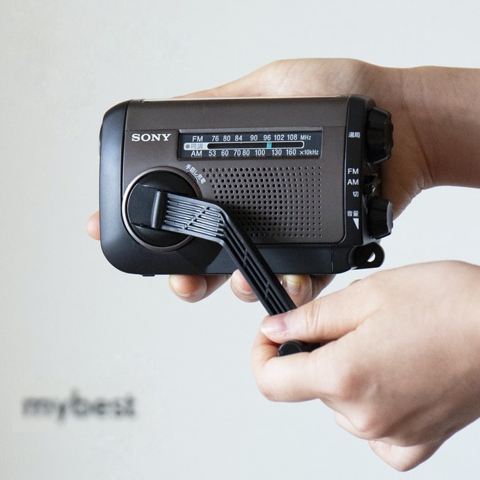 Tipe hand-cracking, tidak perlu khawatir kehabisan daya