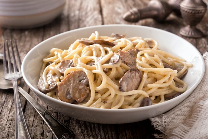 Mushroom, saus jamur dengan aroma khas