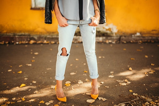 Mom jeans: Memberikan siluet yang lebih feminin