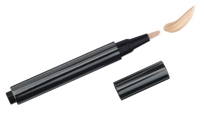 Liquid highlighter berbentuk pen atau kuas: Sangat mudah dan cepat diaplikasikan
