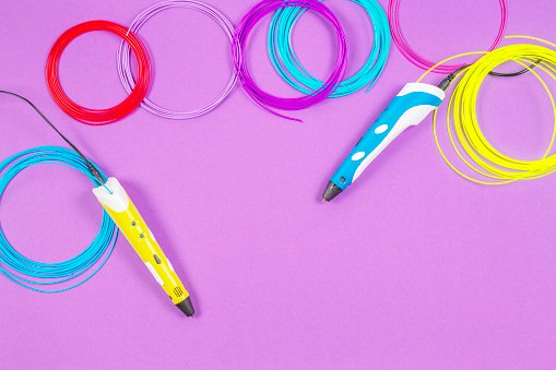 Dengan kabel: Tidak perlu khawatir kehabisan daya