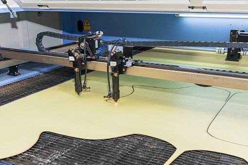 Laser cutting, pemotongan akurat tanpa ada pergeseran