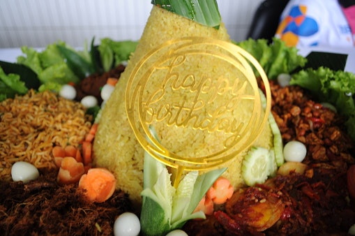 Makanan dan minuman favorit, untuk menyenangkan kakek