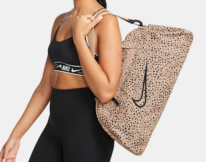Duffel bag, tas yang lazim digunakan untuk berolahraga