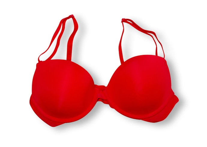 Underwire dan push-up bra: Membuat payudara tampak lebih besar