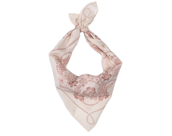 Scarf Levi's: Rodeo-inspired look dengan bahan ringan dan breathable, catchy dan nyaman dipakai sepanjang hari