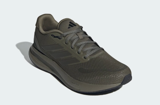 Upper mesh atau knit, memberi sirkulasi udara lebih baik