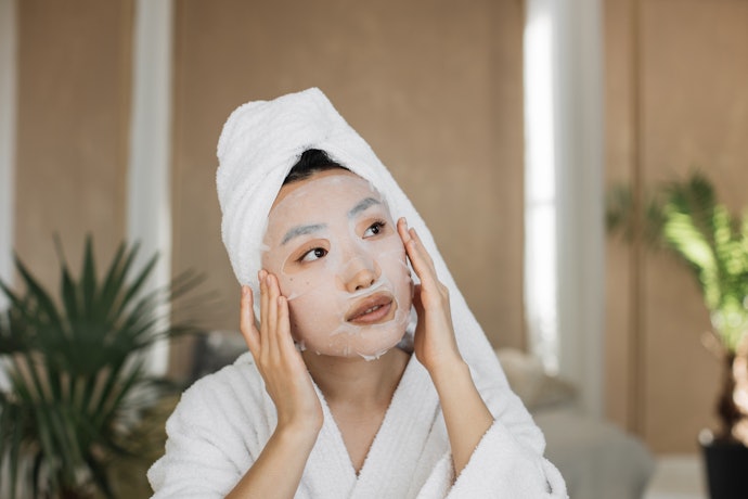 Jika kulit kering Anda berjerawat, utamakan niacinamide