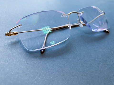 Rimless: Bobotnya paling ringan