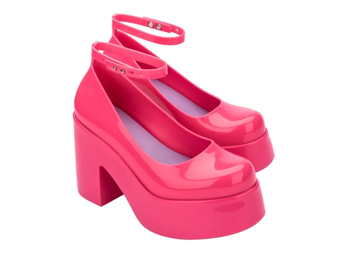Heels, memberikan kesan kaki yang jenjang
