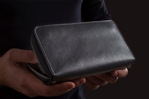 Zipper, menjaga isi dompet lebih aman