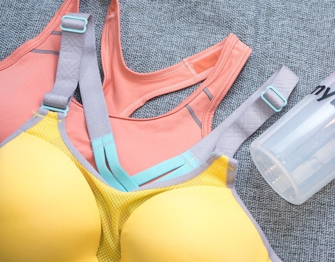 Sports bra, bra khusus untuk berolahraga