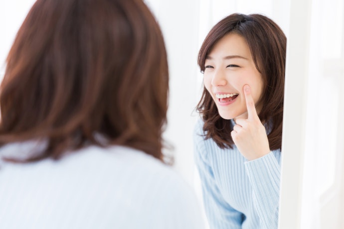 Pertimbangkan kandungan soothing agent seperti CICA atau oatmeal untuk menenangkan kulit
