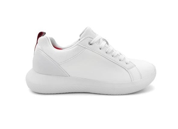 Sneakers, sepatu casual untuk kegiatan sehari-hari