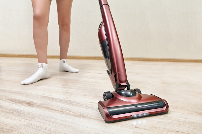 Self-cleaning: Membersihkan roller brush tanpa tangan