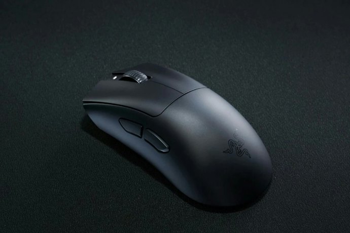 Mouse yang ringan lebih fleksibel digerakkan