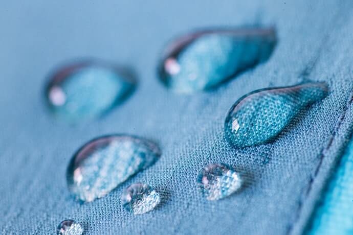 Waterproof: Alas tidak akan tembus air liur, ompol, atau keringat