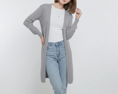 Long cardi: Bisa untuk wanita berhijab dan nonhijab