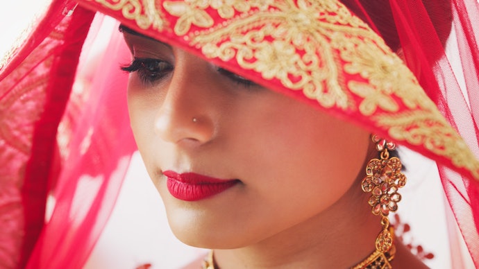 Indian style, tampil memukau bak aktris Bollywood
