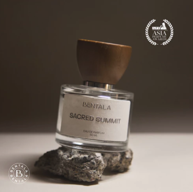 Bentala - Sacred Summit: Kombinasi wangi buah yang segar dan bunga-bunga yang lembut