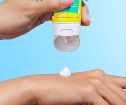 Untuk kulit kombinasi atau berminyak, pilih sunscreen losion atau gel