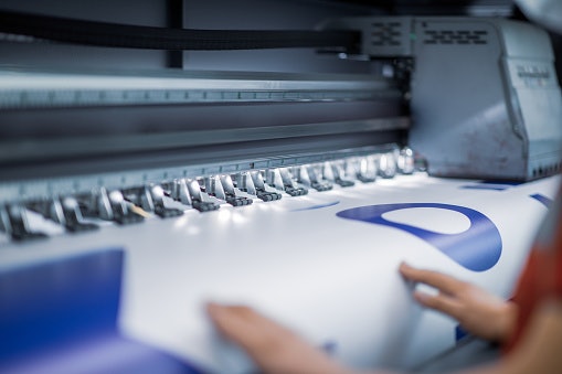Print and cut, bisa langsung mencetak dan memotong stiker