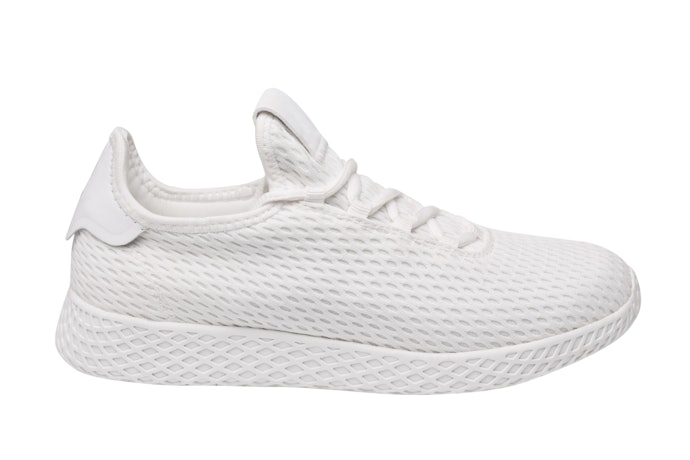 Agar terasa ringan saat dipakai, prioritaskan sepatu lari dengan upper mesh
