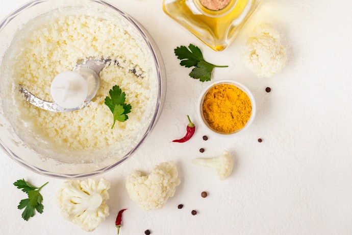 Untuk harian, utamakan food processor yang multifungsi untuk menghaluskan daging, bumbu, dan bahan lain