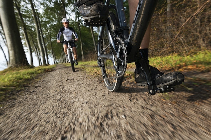 Flat pedal, memberikan fleksibilitas dalam bersepeda